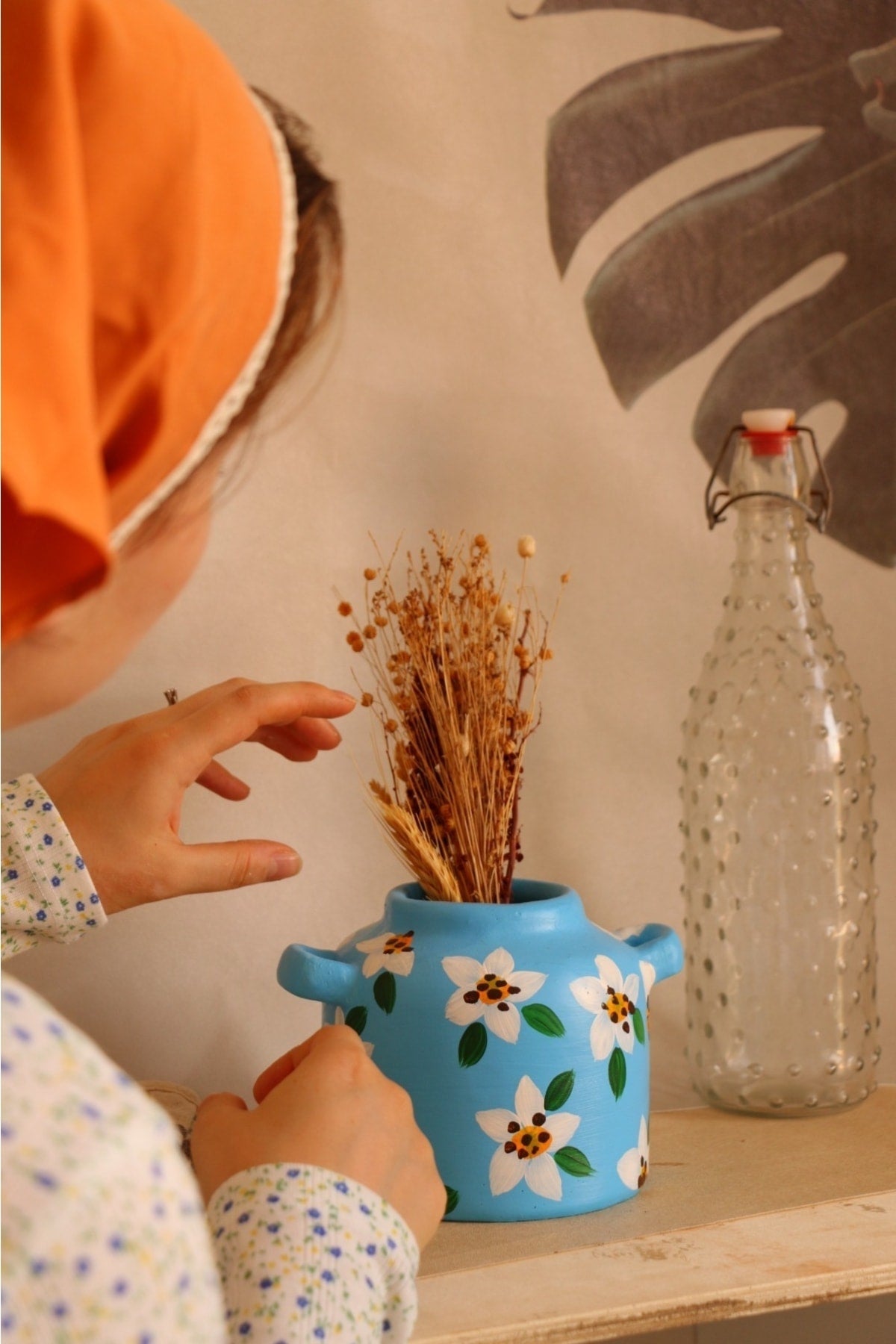 Hoyatap Papatya Desenli Mini El Yapımı Kulplu Seramik Vazo / Kaşıklık