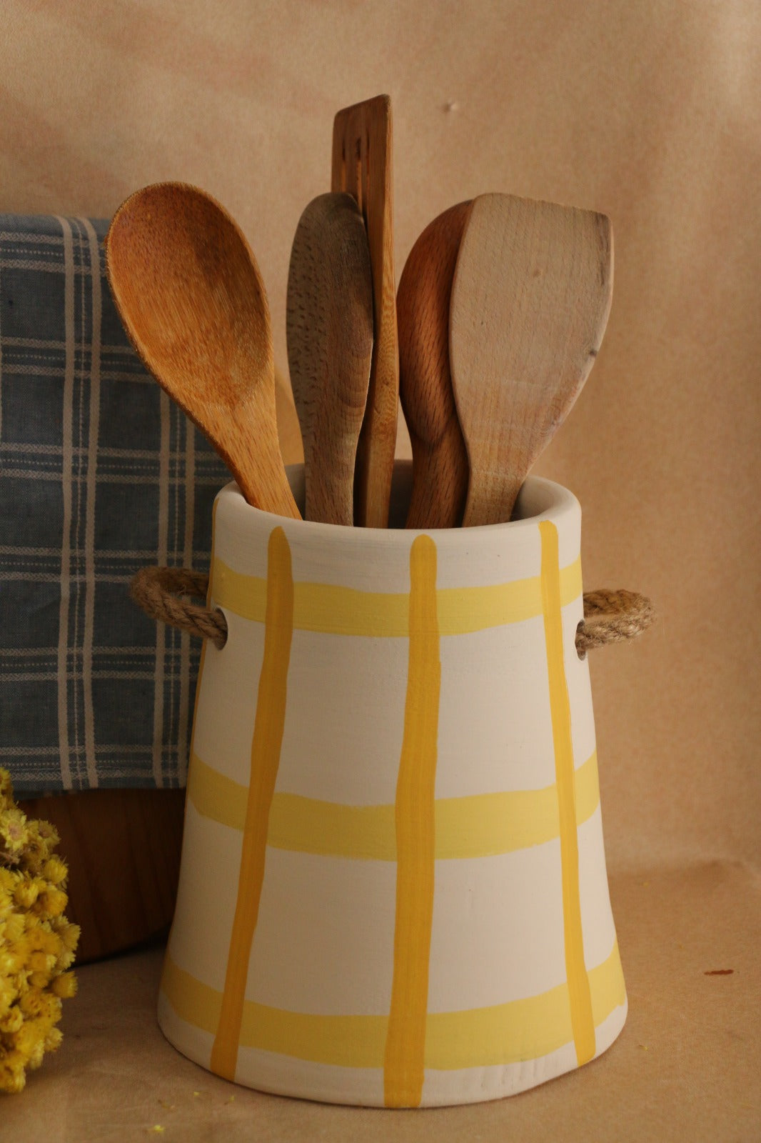 Büyük Boy Hasır Kulp Detaylı Çizgili El Yapımı Dekoratif Vazo & Kaşıklık