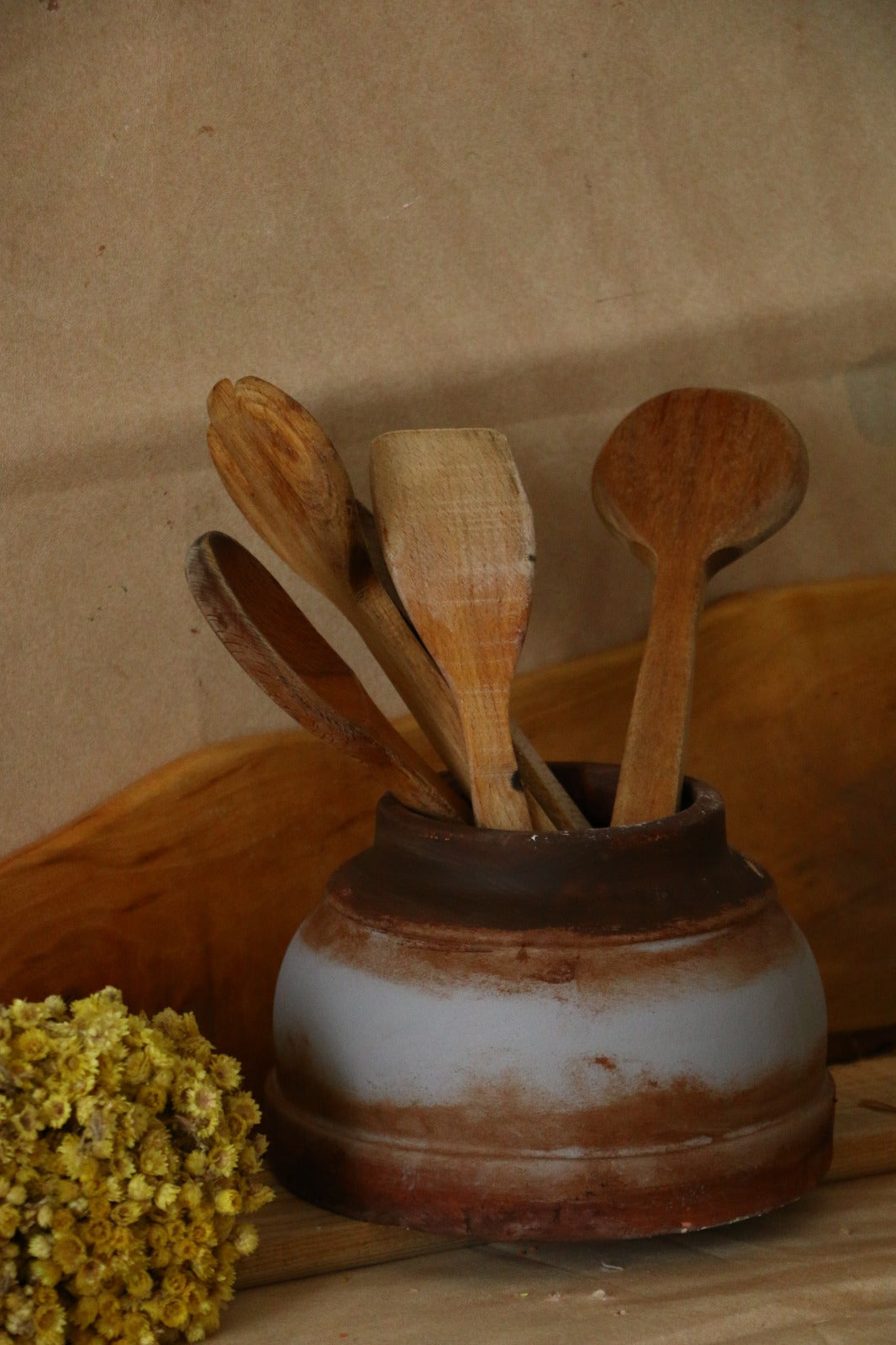 Hoyatap Geniş Tabanlı Pas Metal Efektli Desenli Modern Kaşıklık