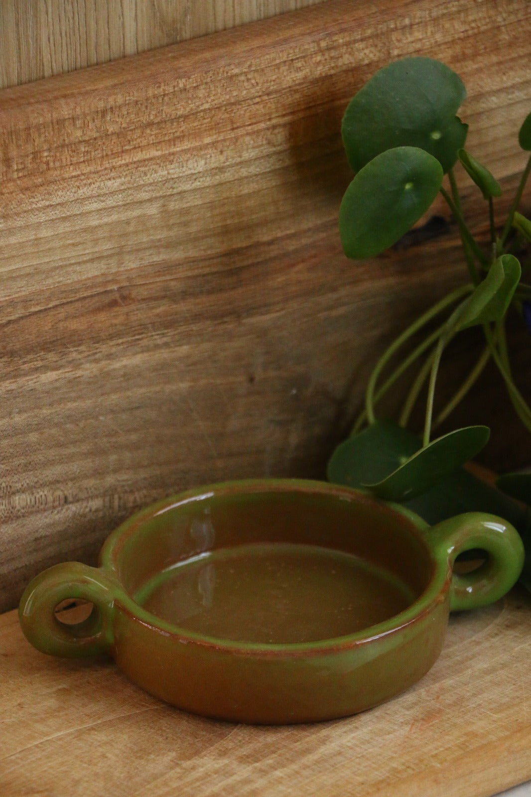 El Yapımı Dekoratif Kulplu Yeşil Renk Kase -Mezelik