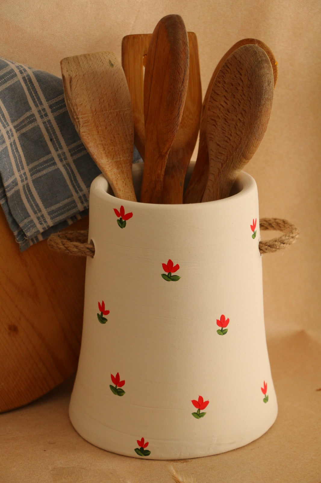 Büyük Boy Hasır Kulp Detaylı Çiçekli El Yapımı Dekoratif Vazo & Kaşıklık