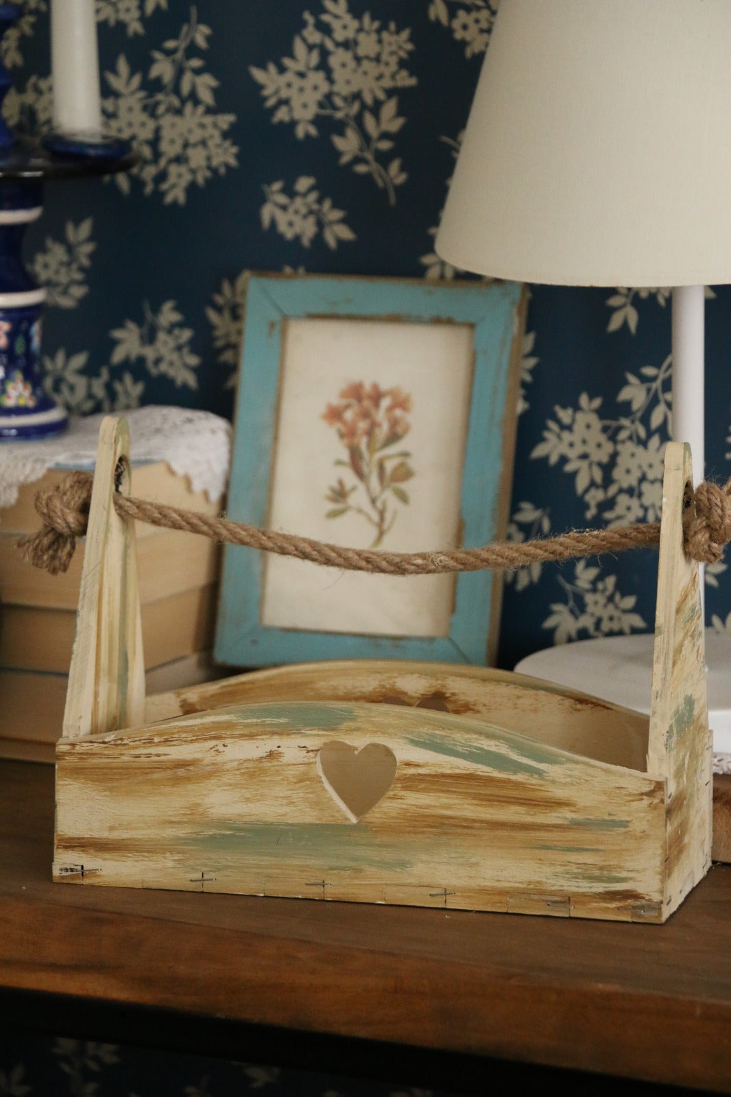 Vintage Dekoratif Ahşap Kutu - Halat Askılı Oyma Desenli Ahşap Organizer