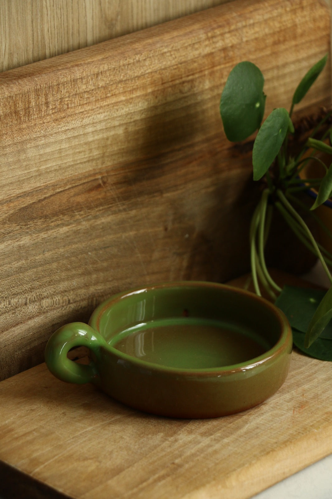 El Yapımı Dekoratif Tek Kulplu Yeşil Renk Kase -Mezelik