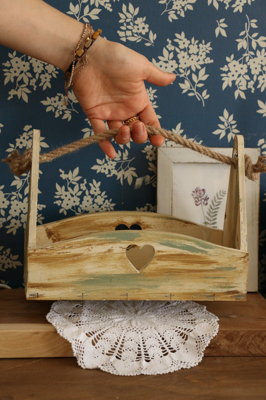 Vintage Dekoratif Ahşap Kutu - Halat Askılı Oyma Desenli Ahşap Organizer